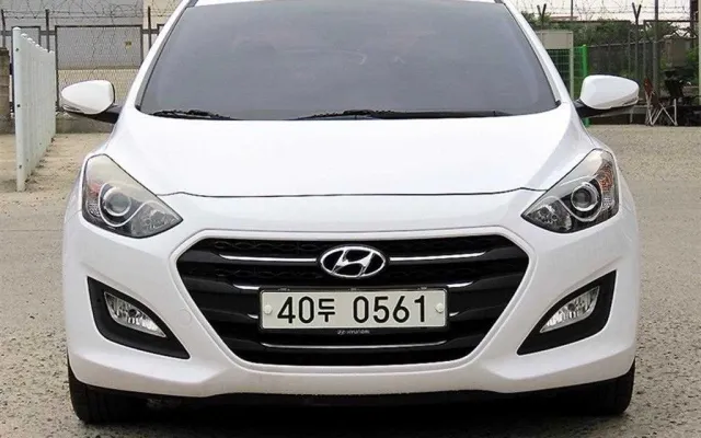 I30CW 중고차 더 뉴 i30 2.0 GDI PYL 매물 사진 13 - 2015/09 95,211km